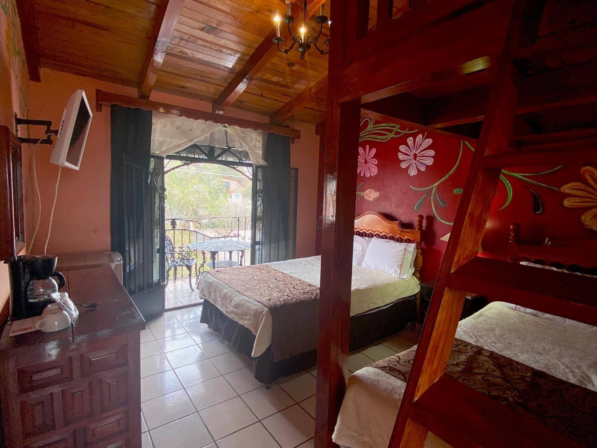 Hotel Real De La Sierra Mazamitla Exterior photo